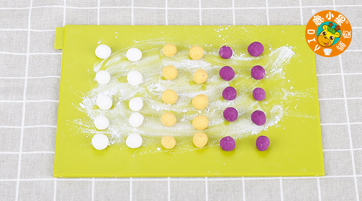 Three-color Glutinous Rice Balls 11m+ recipe