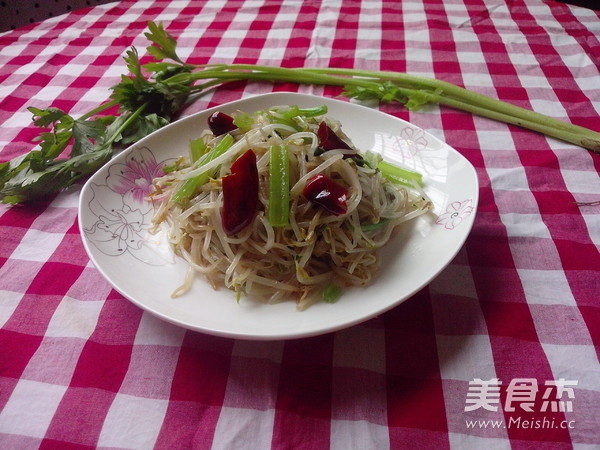 Celery Stir-fried Bean Sprouts recipe