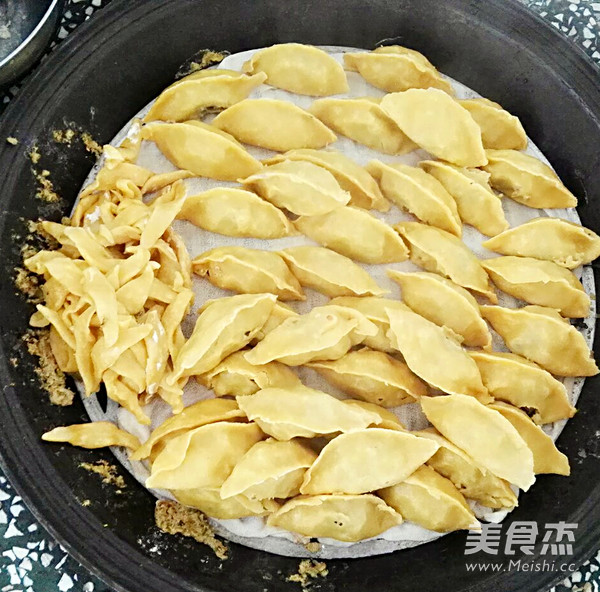 Shanxi Corn Meal Steamed Dumplings recipe