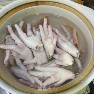 Black Bean Stewed Chicken Feet recipe