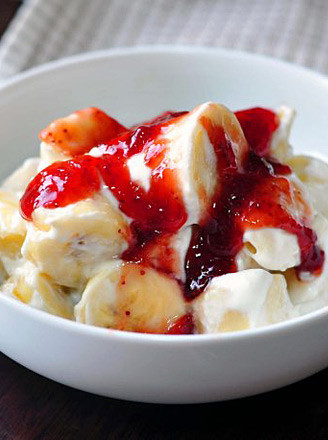 Yogurt Banana with Strawberry Jam recipe