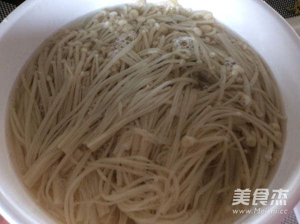 Microwave Garlic Enoki Mushroom recipe