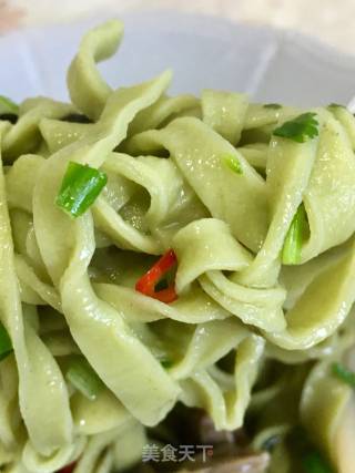 Hand-rolled Noodles with Mutton Soup and Spinach recipe