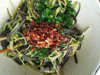 Salad with Small Wild Bamboo Shoots recipe