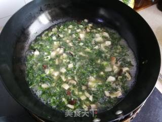 Shepherd's Purse and Mushroom Tofu Soup recipe