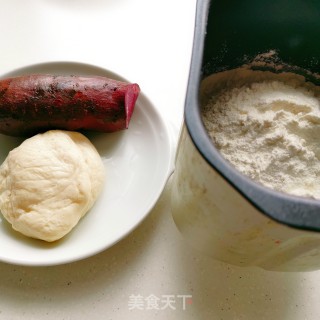 Purple Sweet Potato Mantou recipe