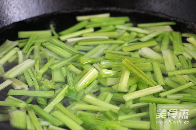 Celery and Potato Shreds recipe