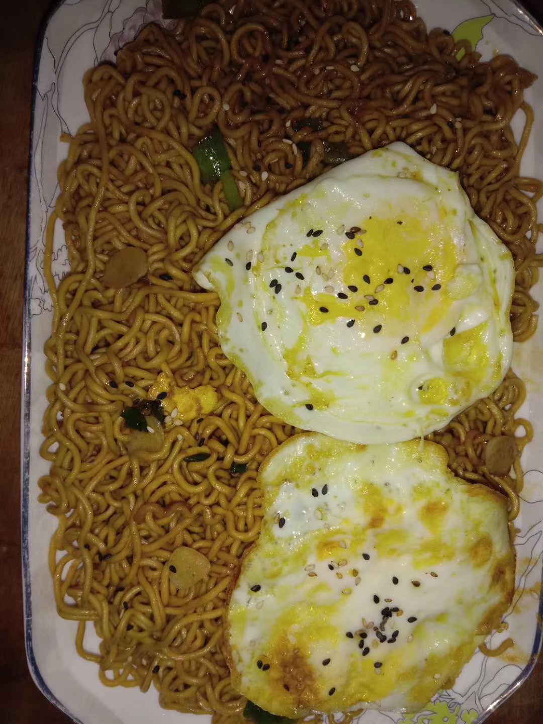 Poached Egg, Fried Instant Noodles recipe