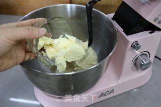 Medium Whipped Cream Toast recipe