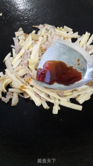 Fried Pork with Bamboo Shoots recipe