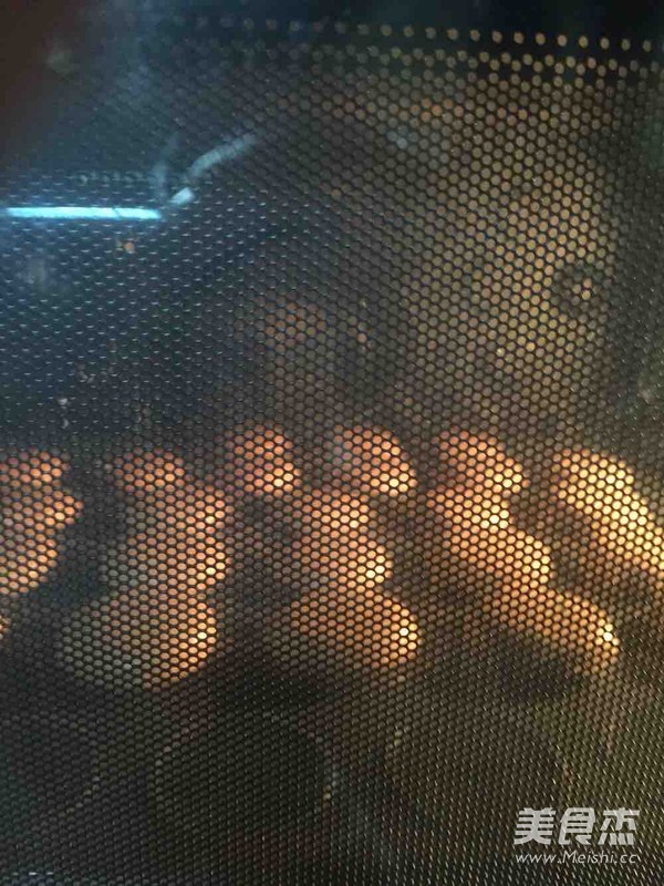 Make Macarons During The Rainy Season recipe