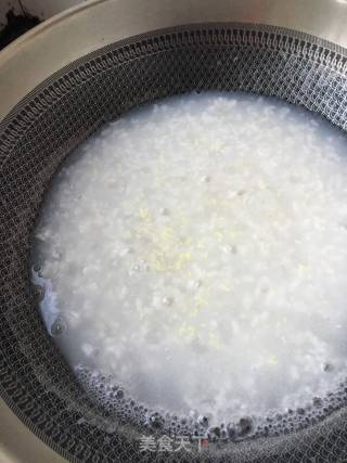 Abalone and Chrysanthemum Congee recipe