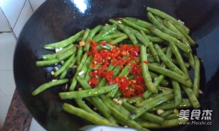 Stir-fried String Beans with Dace in Tempeh recipe