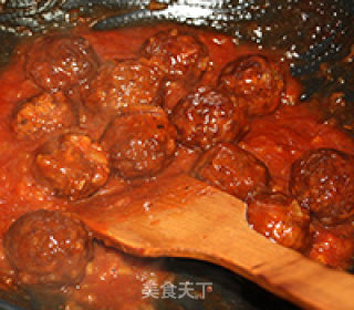 Meatballs in Tomato Sauce with Potato Salad recipe