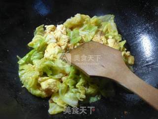Stir-fried Cabbage with Beef Sauce and Egg recipe