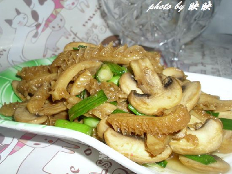 Stir-fried Tripe with Mushrooms recipe