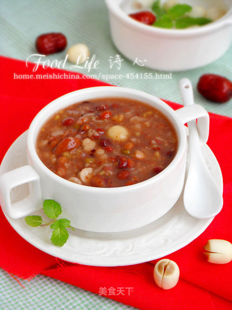【eight Treasure Congee with Red Dates and Lotus Seeds】--- Autumn Health Congee