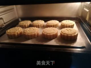 Cantonese-style Moon Cakes recipe