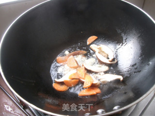 Stir-fried Sha Ge Slices recipe