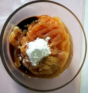 Stir-fried Chicken Breast with Tender Green Peppers recipe