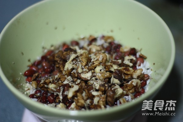 Walnut Red Bean Glutinous Rice Paste recipe