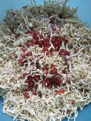 How to Pickle Spicy Shredded Radish recipe