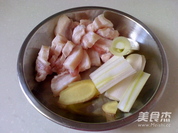 Braised Cuttlefish with Pork Belly recipe