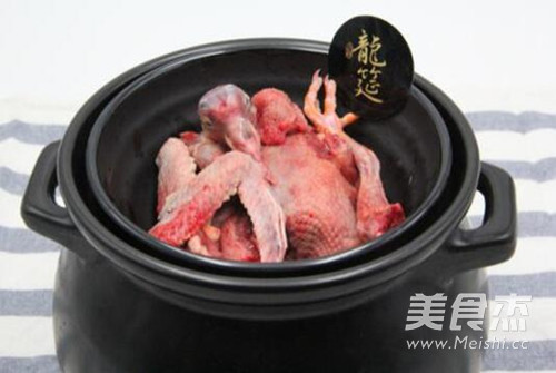 Lidong Recipe, Stewed Pigeon with Dragon Feast and Cordyceps recipe