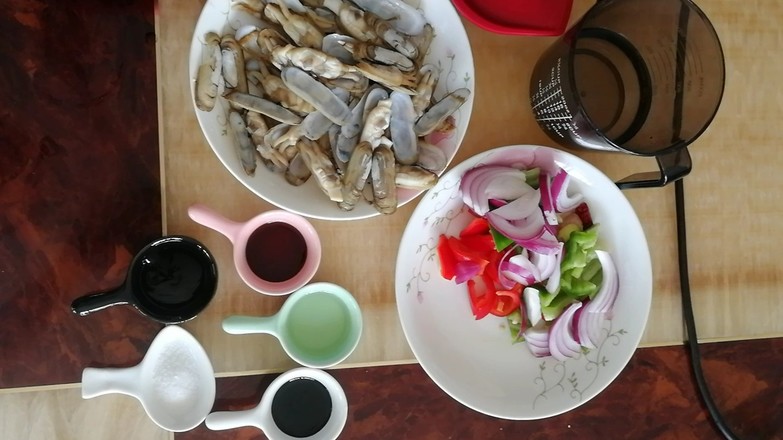 Stir-fried Razor Clams recipe