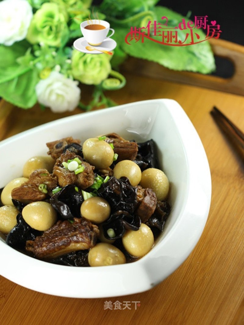 Grilled Pork Ribs with Fungus and Quail Eggs recipe