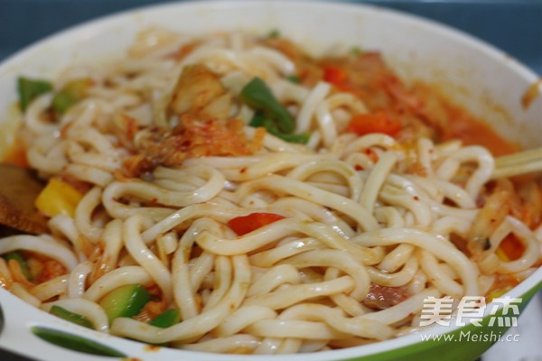 Fried Udon Noodles with Kimchi recipe