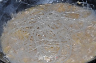 Fried Pork with Sauerkraut Vermicelli recipe