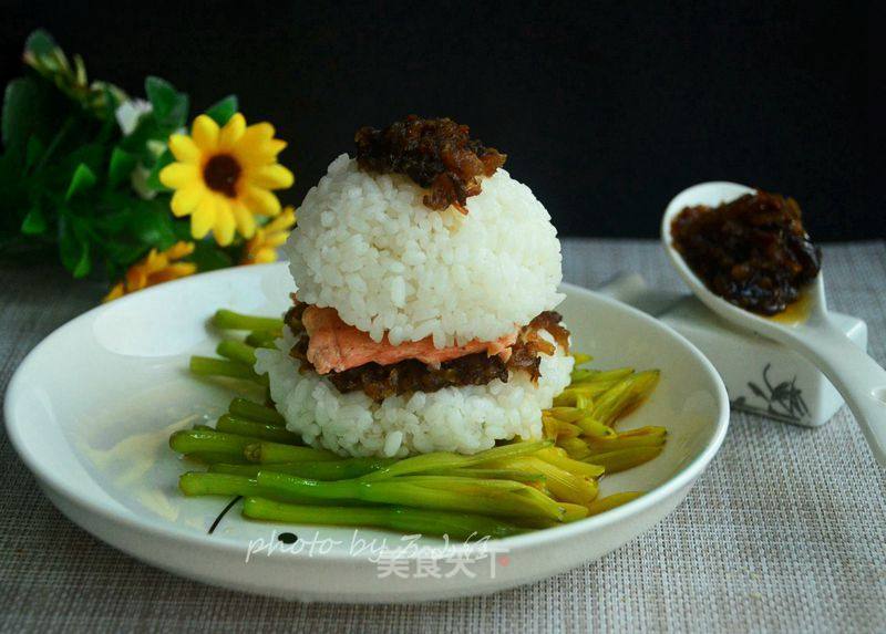 Salmon Rice with Bazhen Sauce recipe