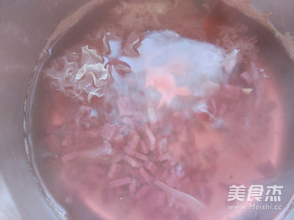 Purple Sweet Potato and Tremella Sweet Soup recipe