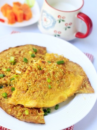 Instant Noodles Omelette recipe