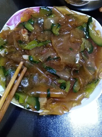 Stir-fried Noodles with Cucumber recipe