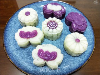 Snowy Bean Paste Mooncake recipe