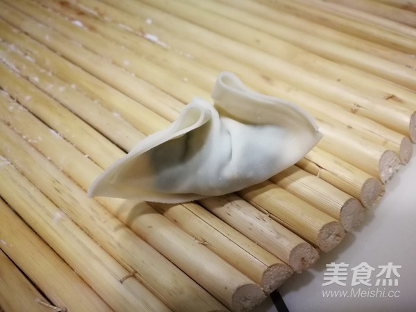 Spicy Seafood Wonton recipe