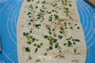 【salt and Pepper Ham and Scallion Rolls】 recipe