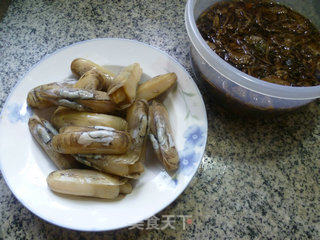 Bamboo Shoot and Dried Vegetable Clam Soup recipe