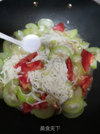 Noodles with Night Blossom Tomatoes recipe