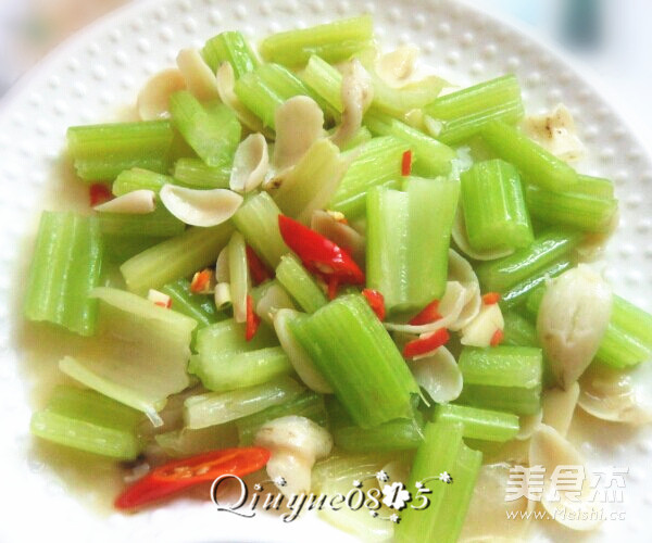 Vegetarian Sauteed Celery and Lily recipe