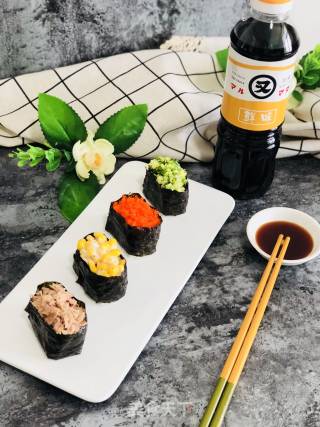 Gunkan Sushi (also Yixian) recipe