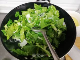 Sausage Stir-fried Green Cabbage Moss recipe