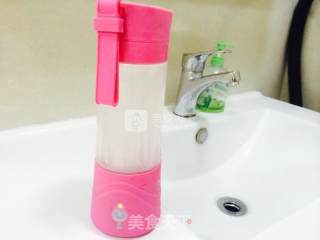 Red Date Wolfberry Milk Juice recipe