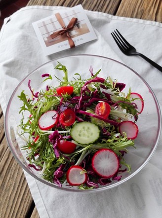Refreshing Seasonal Vegetable Salad recipe