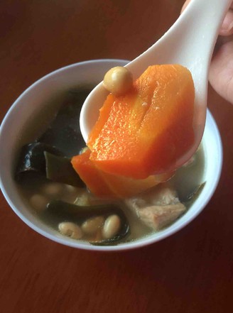 Carrot Seaweed Pork Rib Soup recipe