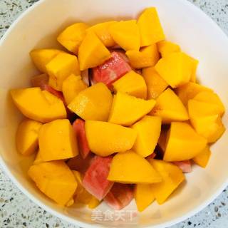 Yellow Peach Guava Salad recipe