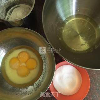 Chiffon Cake Roll (small Four Rolls) recipe