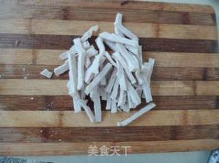 Fungus Mixed with Shredded Pork recipe